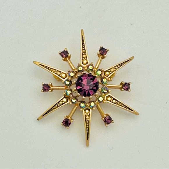 Jewelry - Goldtone Sunburst Amethyst Color Crystal Brooch